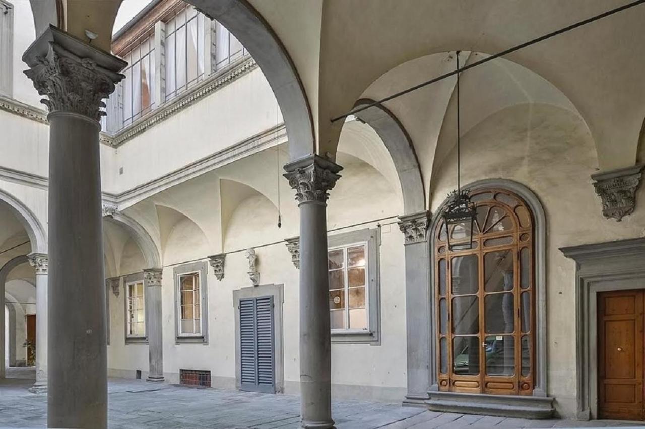 Maggio Palace By Vacavilla Apartment